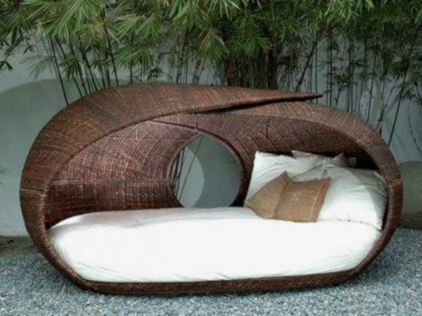 Outdoor day beds