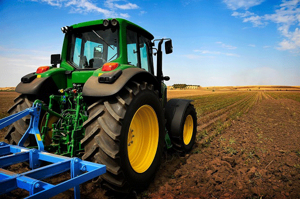 tractor-on-farm