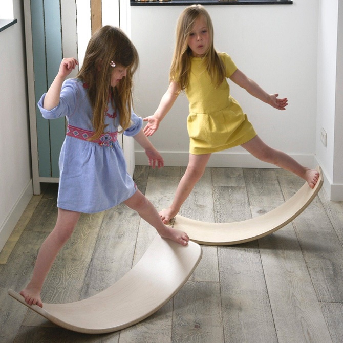 wooden-balance-board