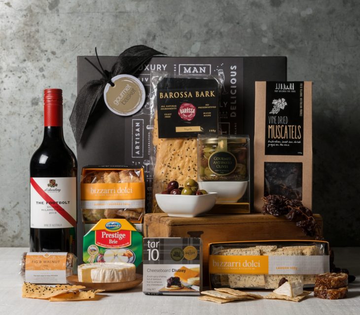 Premium-Cheese-and-Wine-Hamper