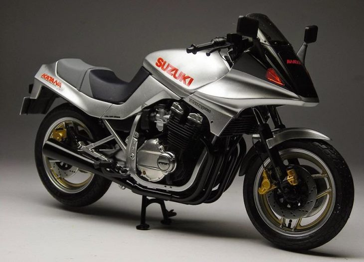 Suzuki-GSX-750S-Katana-IV-by-Max-Moto-Modeling-Tamiya