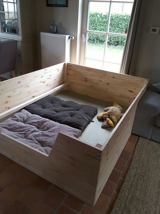 dog whelping box