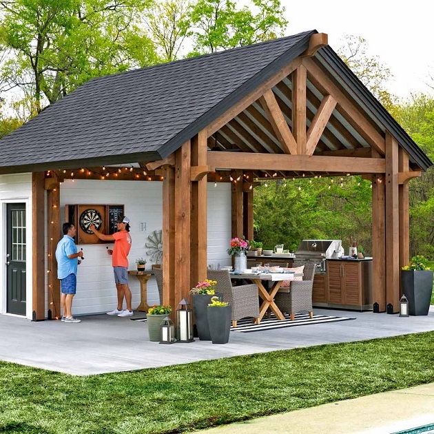 Outdoor-Kitchen-in-Shed