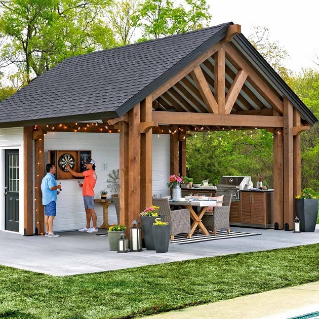 Outdoor-Kitchen-in-Shed