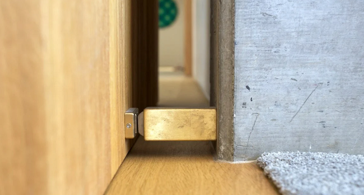 bras magnetic door stop close up